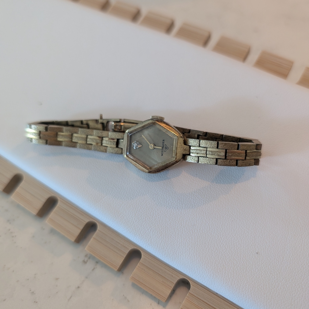 Vintage Gold Watch with Bracelet Strap